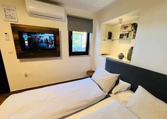Apartments Ivanisevic