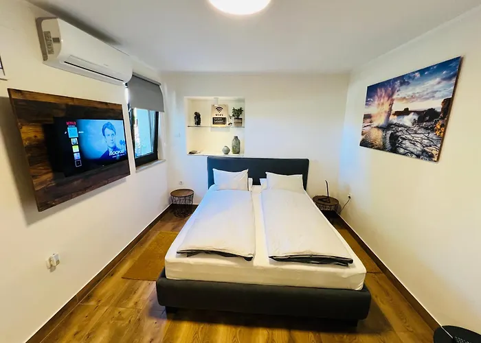 Apartments Ivanisevic
